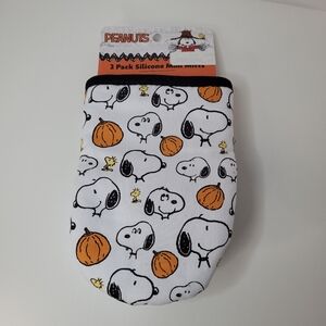Peanuts Kitchen Mini Mitts - Set of 2